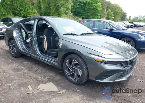 2025 Hyundai Elantra Sel Sport from USA, damaged, VIN KMHLM4DG8SU874703